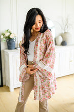 Load image into Gallery viewer, Floral Femme Kimono