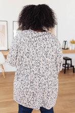 Load image into Gallery viewer, Forever Lovin' Kimono in Taupe