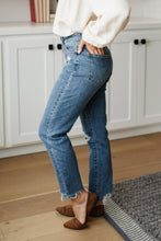 Load image into Gallery viewer, Midrise Destructed Hem Slim Fit