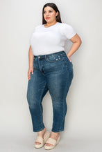 Load image into Gallery viewer, Judy Blue Full Size Tummy Control High Waist Slim Jeans