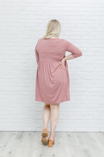 Load image into Gallery viewer, Weekender Dress In Mauve