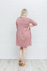 Weekender Dress In Mauve