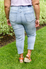 Load image into Gallery viewer, A-Game Mom Fit Jeans