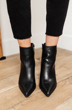 Load image into Gallery viewer, Amari Ankle Boots In Black