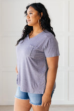 Load image into Gallery viewer, Basic V-neck in Navy