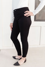 Load image into Gallery viewer, Black City Skinnies