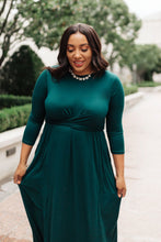 Load image into Gallery viewer, Bri Maxi Dress in Hunter Green