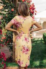 Load image into Gallery viewer, Clair Dress in Yellow