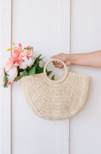 Load image into Gallery viewer, Coastal Cutie Straw Bag