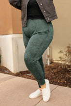 Load image into Gallery viewer, Cozy Joggers in Hunter Green