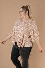 Load image into Gallery viewer, Giraffe Print Bell Sleeve Top