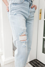 Load image into Gallery viewer, New Me Distressed Jeans