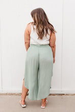 Load image into Gallery viewer, Spring Dream Pants in Green