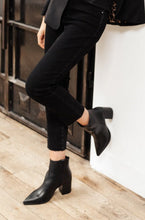 Load image into Gallery viewer, Amari Ankle Boots In Black