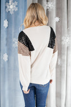 Load image into Gallery viewer, DOORBUSTER The Spotty Holiday Top