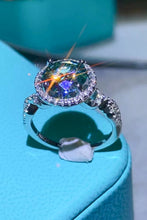 Load image into Gallery viewer, 2 Carat Moissanite Emerald Green Ring