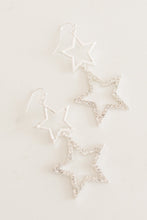 Load image into Gallery viewer, Glimmering Star Earrings